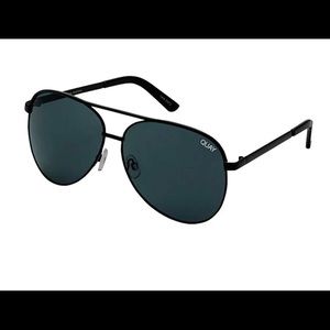 Black Vivienne Oversized Quay Sunglasses